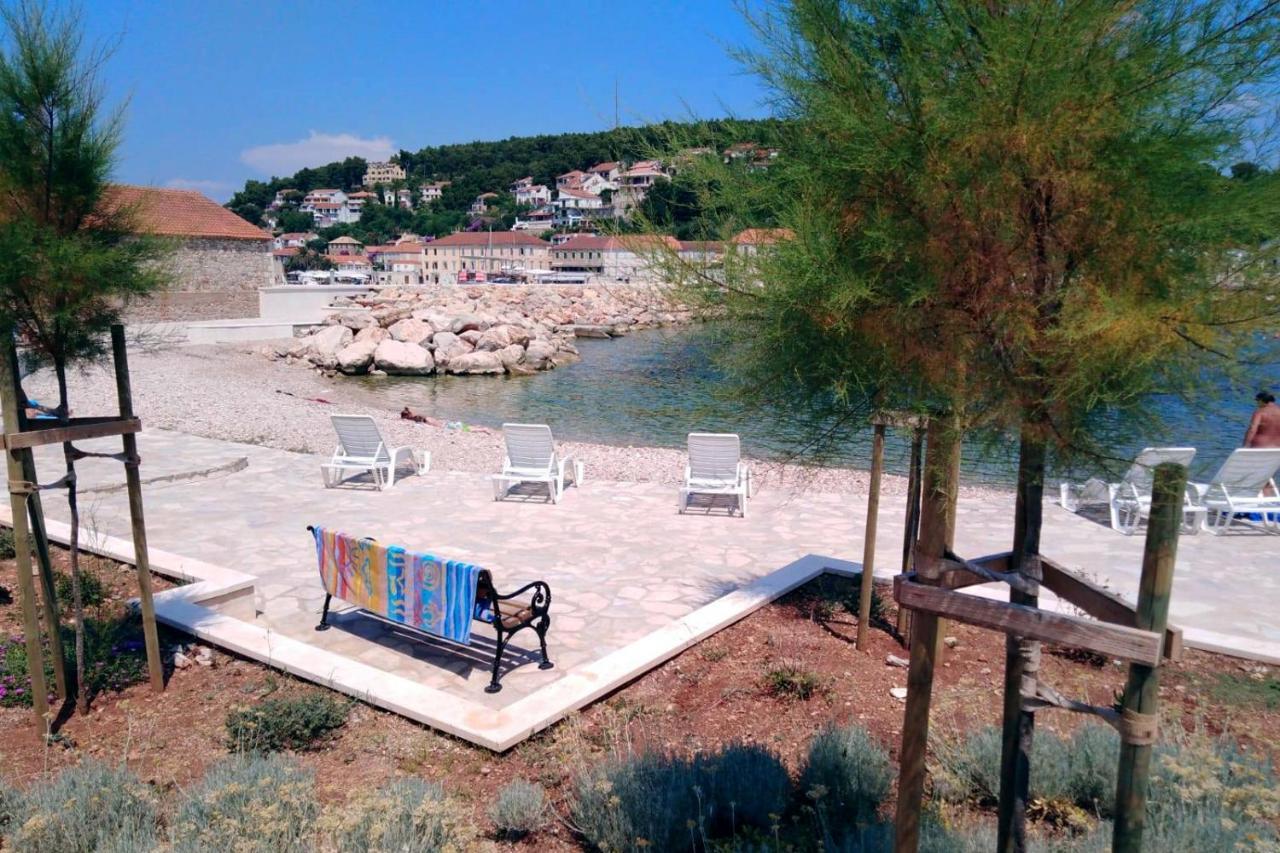 Apartments With A Parking Space Jelsa, Hvar - 8713 Jelsa  Dış mekan fotoğraf
